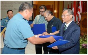 Gambar. Dirjen Dikti kemdikbud, Prof, Dr. Joko Suyanto, yang berperan besar dalam mengeluarkan Surat Mandat Dirjen Dikti Kemendikbud Nomor 124/E/KR/2013 tanggal 19 Februari 2013. 
