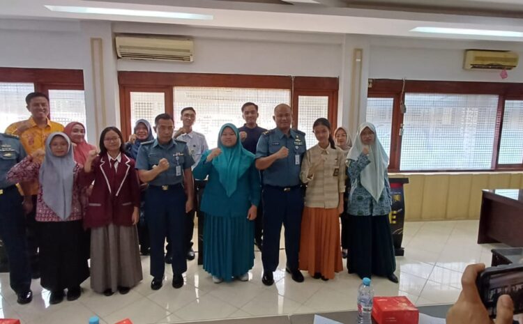  Perwira STTAL Ditunjuk Sebagai Juri dalam Ajang SMA Award 2023 se-Jawa Timur