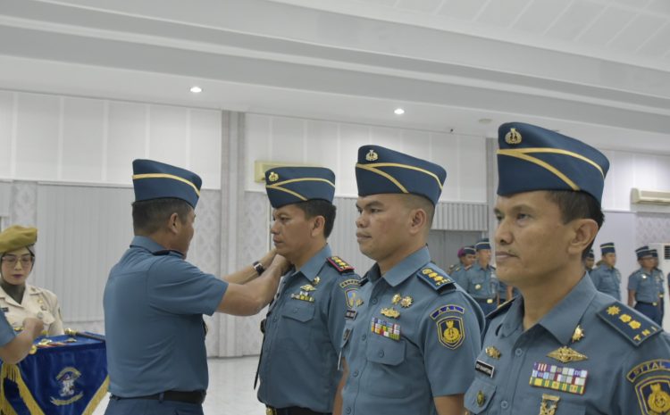  Komandan STTAL Pimpin Sertijab Kadep Akademik, Ka LPPM dan Komandan Korps Mahasiswa