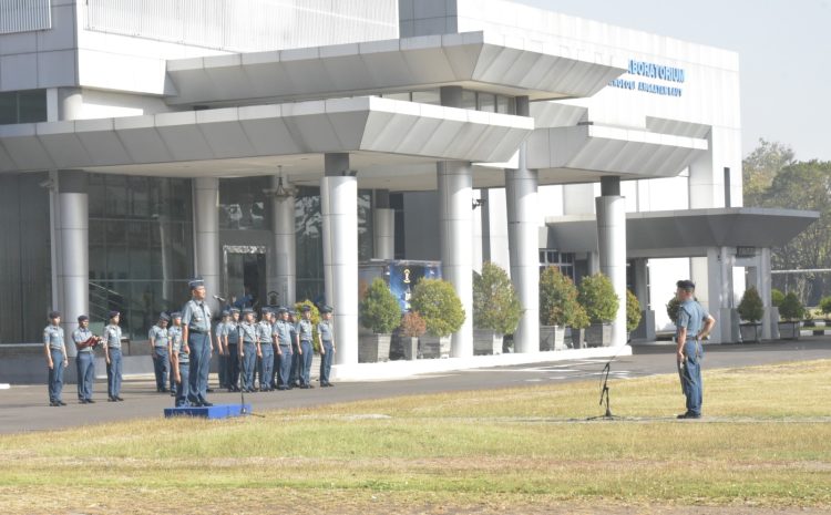  Civitas Akademika STTAL, Laksanakan Upacara Bendera Hari Senin