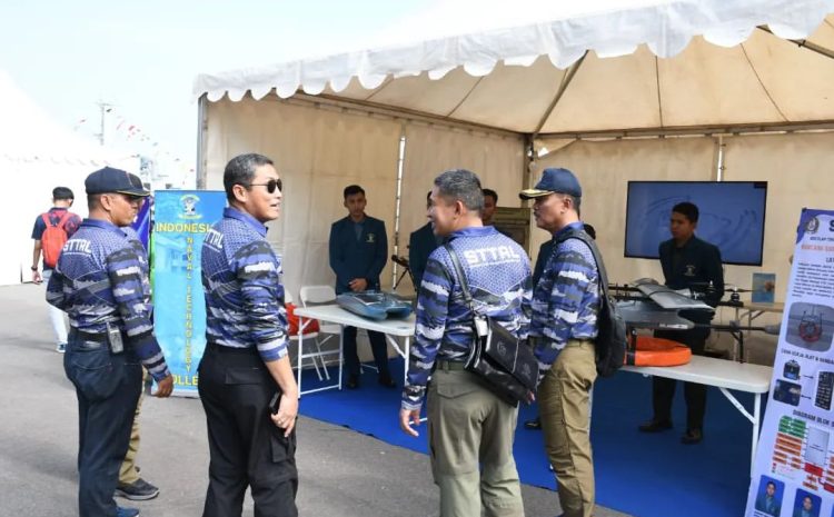  Komandan STTAL Menghadiri Kegiatan Naval Base Open Day HUT Ke – 79 TNI Angkatan Laut