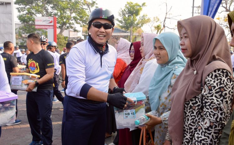  Komandan STTAL Ikuti Funbike dan Olahraga Bersama Pangkotama TNI AL Wilayah Surabaya