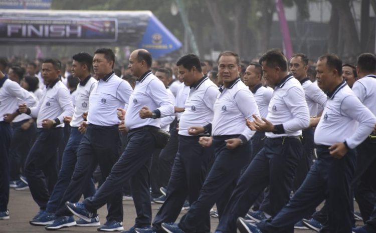  Komandan STTAL Dan Ketua CBS STTAL Hadiri Olahraga Bersama Dalam Rangka Hari Armada RI 2024