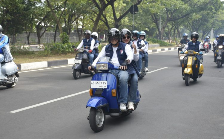  Komandan STTAL Didampingi Ketua CBS Jalasenastri STTAL Ikuti Scooter Touring Dalam Rangkaian Hardikal ke 79 Tahun 2025