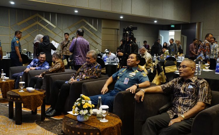  Komandan STTAL Menghadiri Chief Executive Officer (CEO) Talk 2025 Institut Teknologi Sepuluh Nopember (ITS)