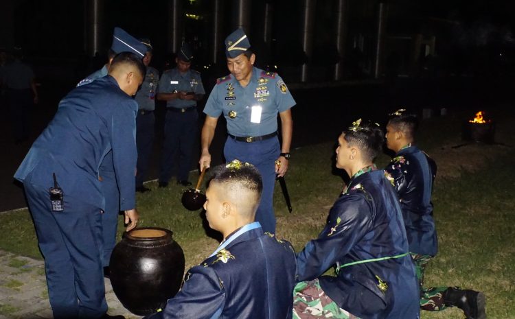  STTAL Gelar Malam Tradisi Mahasiswa Baru sebagai Penutup Matrikulasi