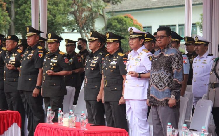  Komandan STTAL Hadiri Wisuda Diploma IV Poltekad TA 2025
