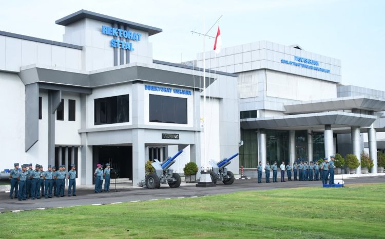  Prajurit Teknokrat STTAL Laksanakan Upacara Bendera 17-an